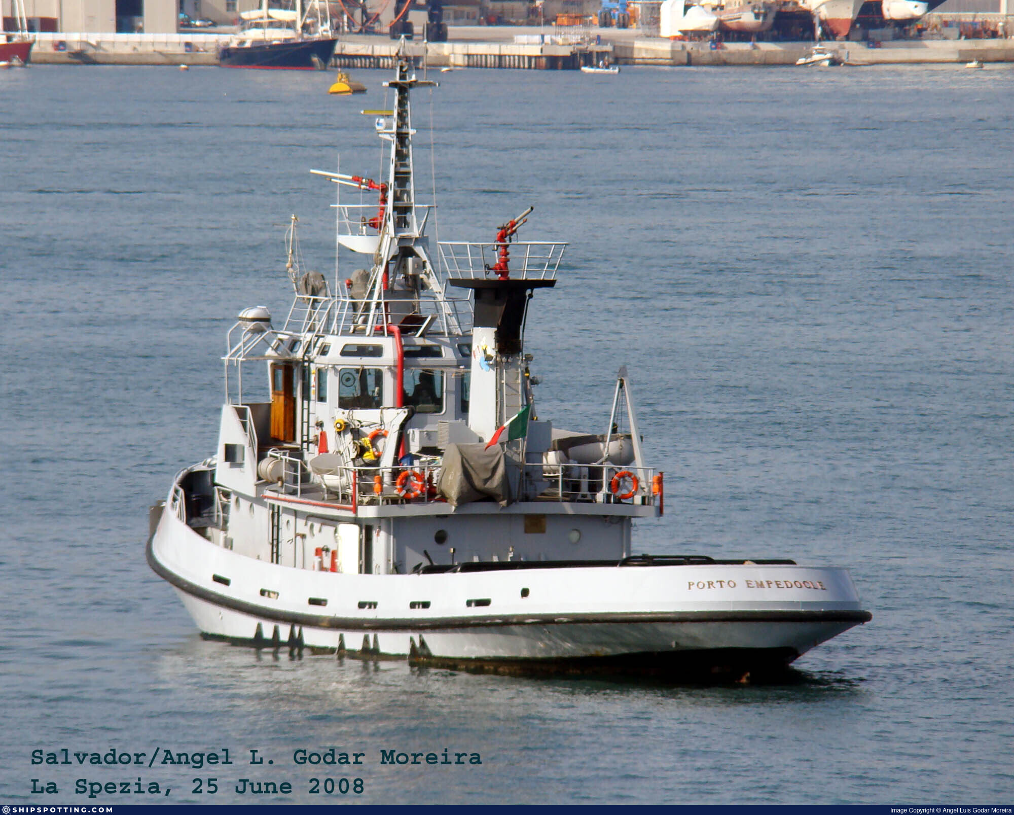 ITS Porto Empedocle Y421 - ShipSpotting.com - Ship Photos, Information,  Videos and Ship Tracker