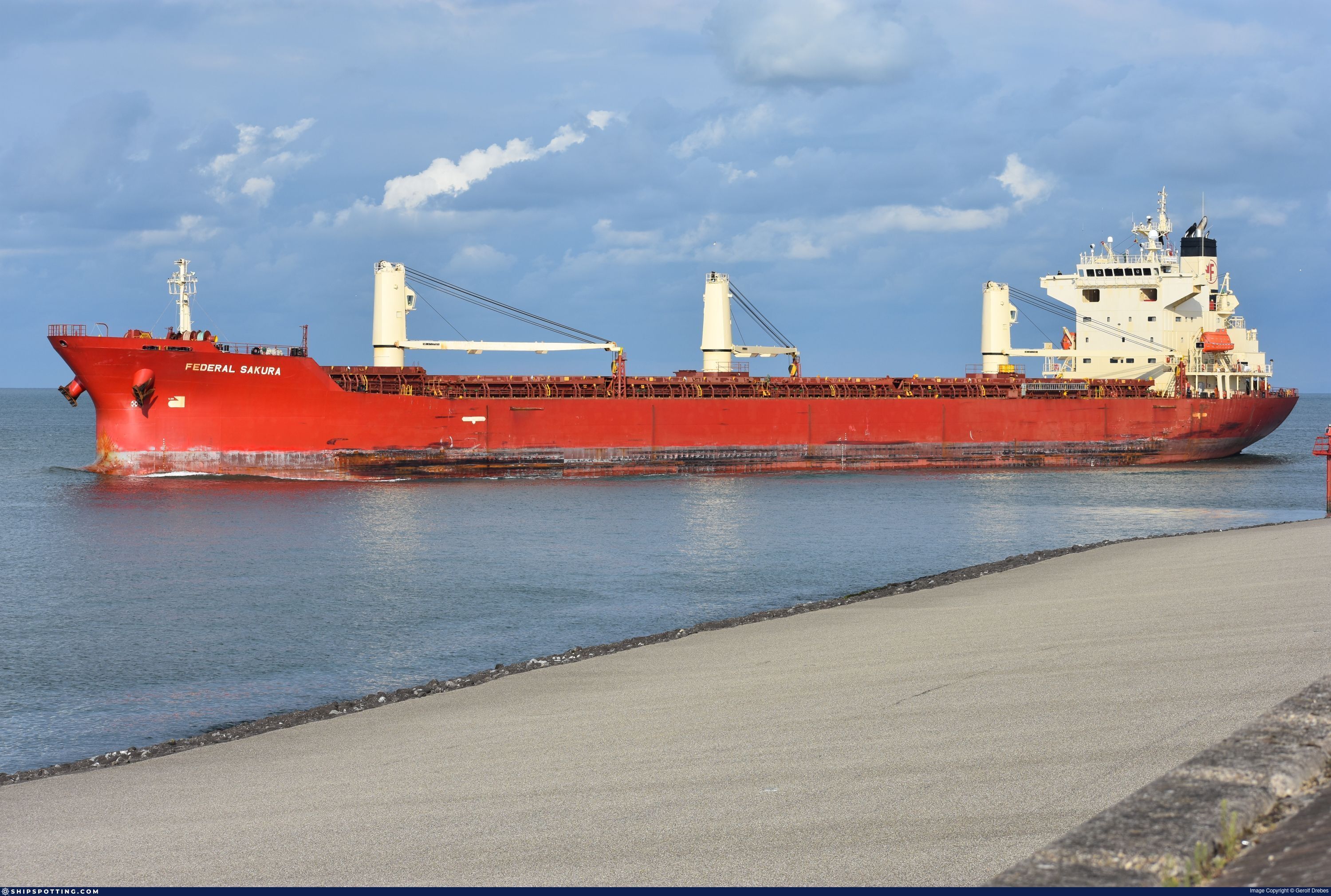 Federal Sakura - IMO 9288291 - ShipSpotting.com - Ship Photos, Information,  Videos and Ship Tracker